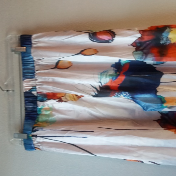 Floral Lounging Pajamas - Picture 5 of 10